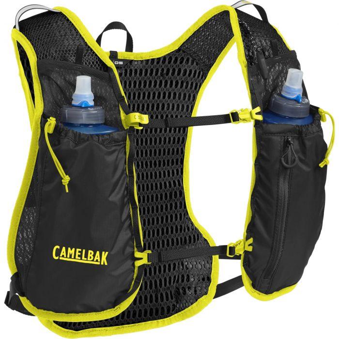 CAMELBAK Trail Run™ 7L mell�ny + 2 x 500ml Quick Stow™ Flask